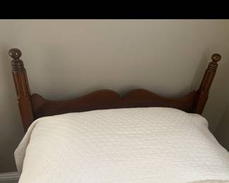 Vintage pair of Kittinger twin beds. 1940s. Stunning!