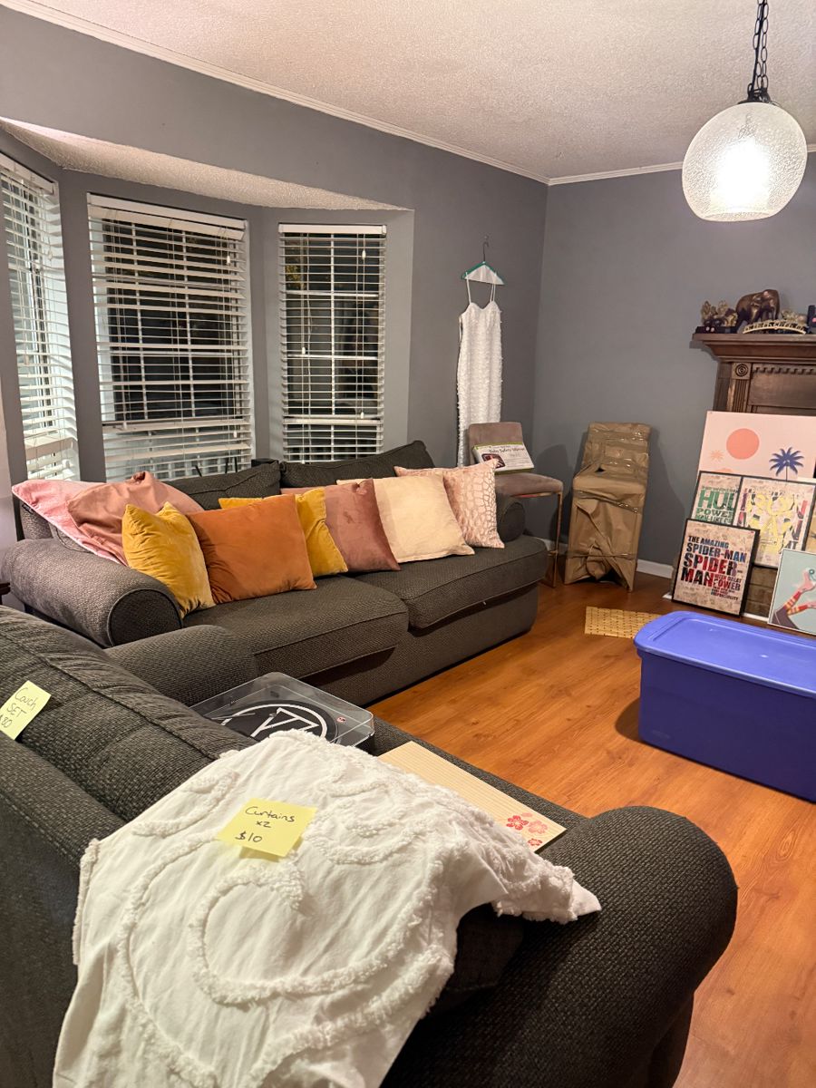 Living room furniture, decor, couch set, bar stools 