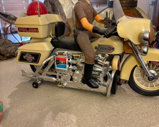 Vintage 1/6 Scale Motor Cycle Police Jumbo Cycle 