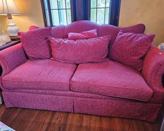 HIGHLAND HOUSE COUCH