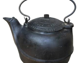 Detroit Stove Works Cast Iron Kettle