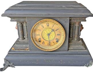 Stately Vintage Mantle Clock
