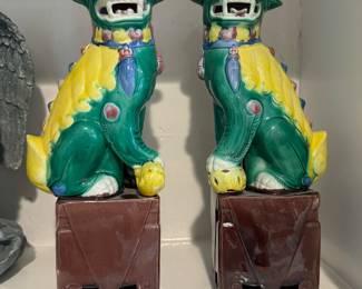 Foo Dogs
