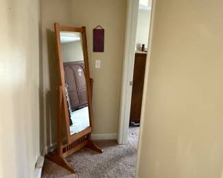 Full length adjustable mirror