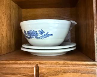Pfaltzgraff Yorktowne dishes