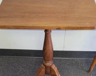 Pair of Duncan pfeiff end tables