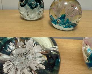 Signed Jim Dunlavy Vintage Artglass Paperweight 