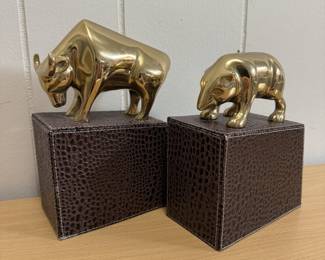 Vtg Bear & Bull Brass Stock Market
Bookends Leather-like Mounts