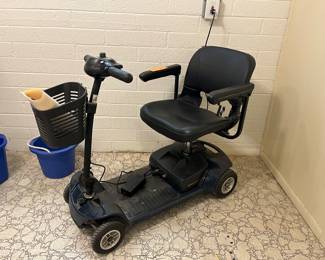 Gogo scooter, nee battery