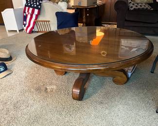 AWESOME SWIVEL TABLE