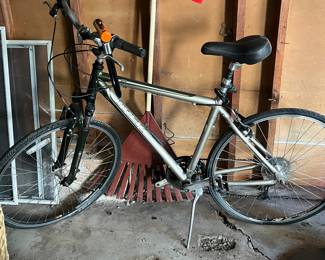 Trek 7100 bike