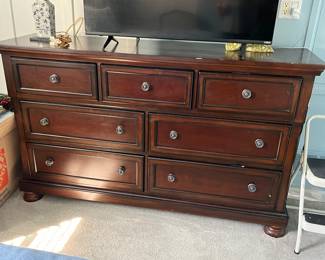 low dresser