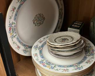 Royal Worcester Bone China set "Mayfield" pattern