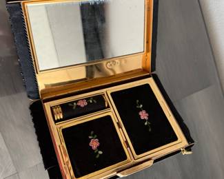 Vintage beaded compact clutch