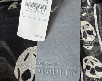 Alexander McQueen skull scarf NWT