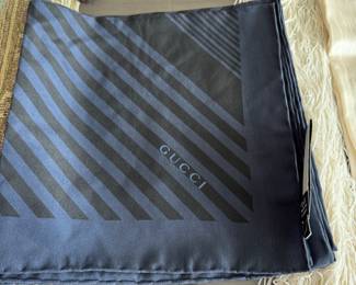 Gucci scarf 