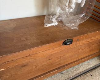 Wood storage trunk 