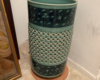 Umbrella stand