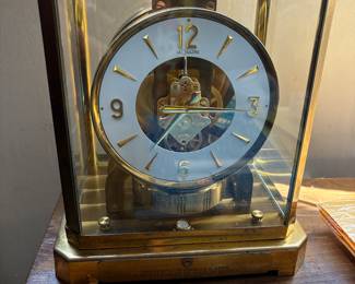 Atmos clock