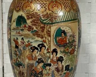 Vintage Asian Geisha Floor Vase