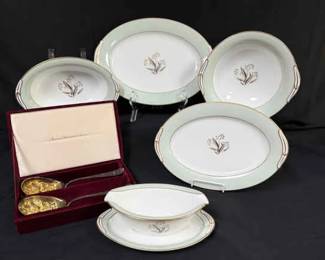 Vintage 5 Piece Noritake China Carlisle Servingware Set Godinger Strawberry Spoon Set