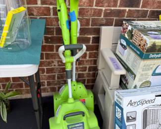 Green Machine snow blower - Works