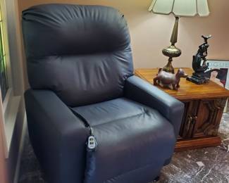 Best home furnishings lift chair-34x44