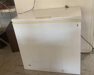 Frigidaire freezer-35x22x34