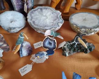 Geodes & crystal decor