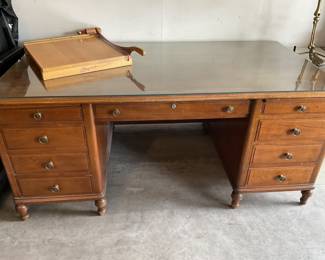 Field Parker desk-69x36x30