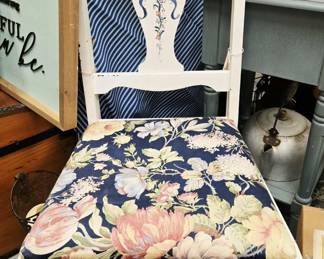 Cottage core chair