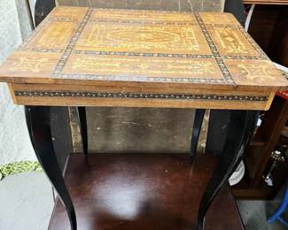 Inlaid music box table