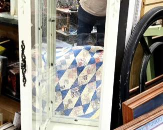 Curio display cabinet