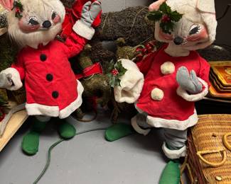 Annalee rare Santa mice