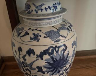 Blue White Large ginger jar