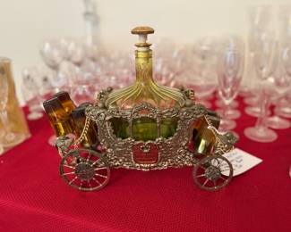 Showa Retro Horse Carriage Whisky Bottle Holder with glasses and a music box