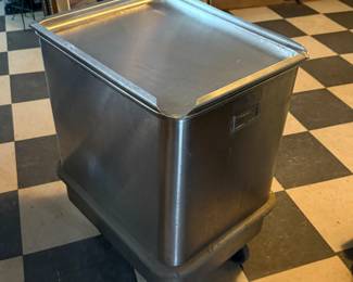 Portable Ingredient/Food Storage Bin