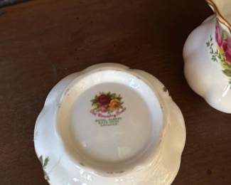 Royal Albert Old Country Roses Sugar Bowl and Creamer Set 