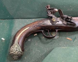 Antique Flintlock Pistol 