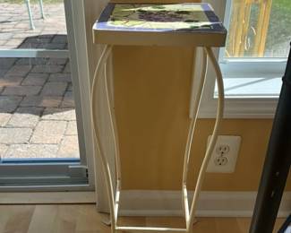 Tiled Pedestal Plant Stand 