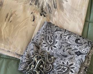 Paisley and Abstract Floral Pattern Shower Curtain set with Hooks 