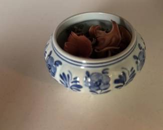Blue and White Porcelain Potpourri Bowl 