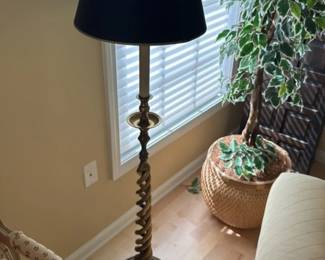 Vintage Brass Twisted Column Floor Lamp 