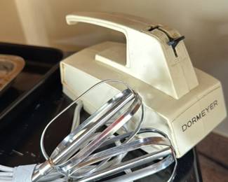 Dormeyer Hand Mixer 