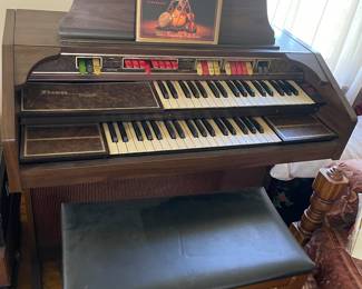 Thomas organ, $100