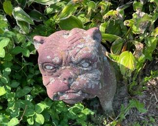 Dog statue $30