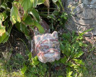 Dog statue $30
