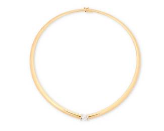 138
A 14K Bi-Color Gold and Diamond Necklace
Centering a round diamond weighing approximately 0.75 carat set in a gold omega chain

Length: 18 3/4 in.
43.7 grams gross
Estimate: $1,500 - $2,000
