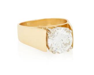 114
An 18K Gold and Diamond Ring
Centering a round brilliant-cut diamond weighing 4.01 carats, set in a high-profile gold mount

Size: 7 1/2
10.4 grams gross

Accompanied by a GIA Report numbered #1232603649, dated June 12, 2025, stating the diamond as Natural with a color grade of H and a clarity grade of VS2, no fluorescence.
Estimate: $30,000 - $50,000