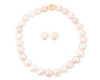 86
Gumps: A Gold and Colored Cultured pearl Necklace and Earring Set
Featuring large button colored cultured pearls measuring approximately 7.20 x 14.00 mm, earrings signed Gumps with makers makers, accompanied by two original boxes
3 pieces

Necklace: 18 in., Earrings: 5/8 x 5/8 in.
74.1 grams gross
Estimate: $1,000 - $2,000